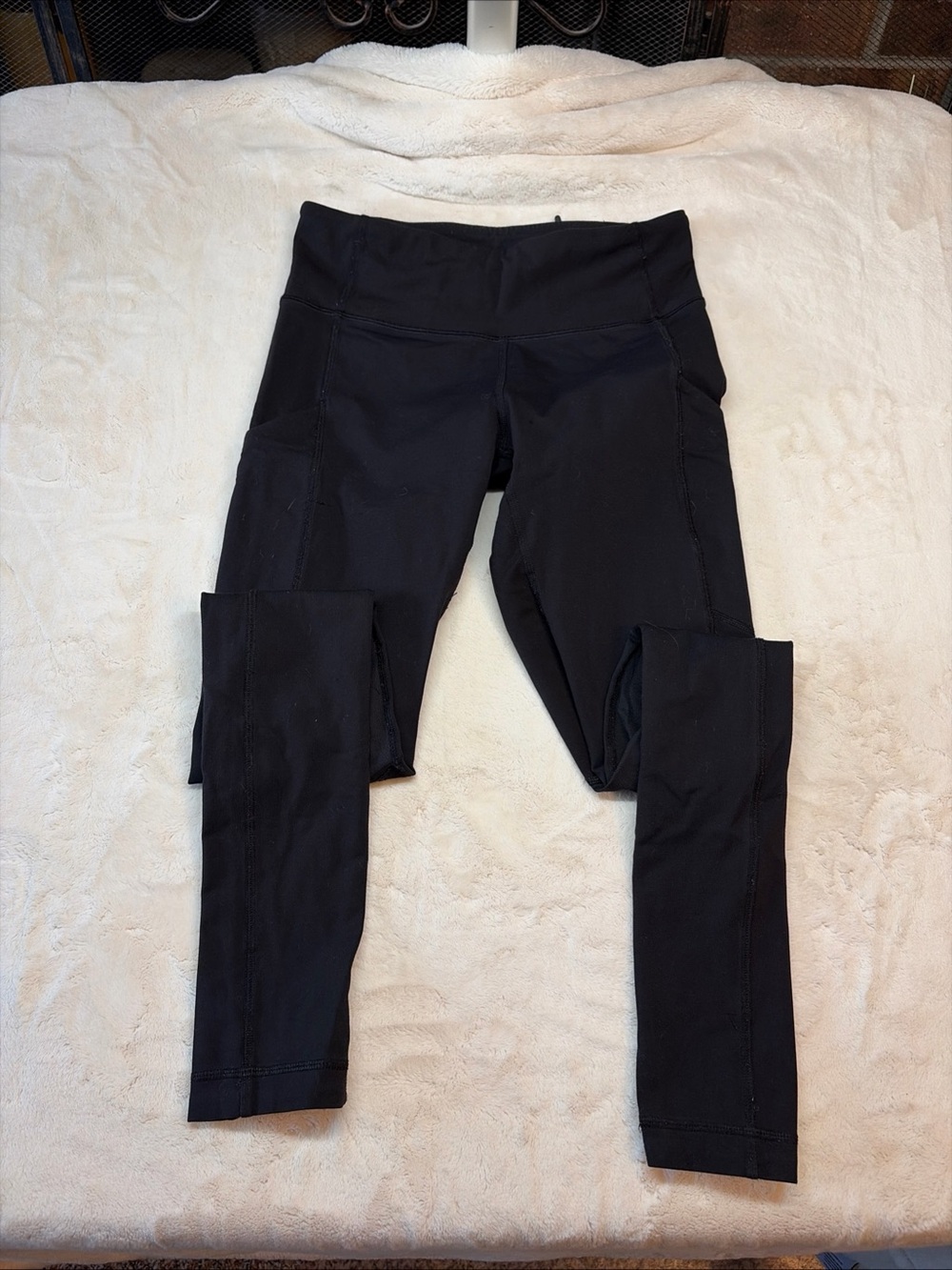Lululemon High-Rise Leggings with Side Pockets Black Women’s Sz 4